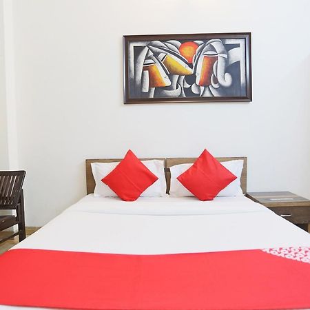Oyo 60966 Balaji Upvan Hotel Kāsandra Buitenkant foto