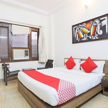 Oyo 60966 Balaji Upvan Hotel Kāsandra Buitenkant foto