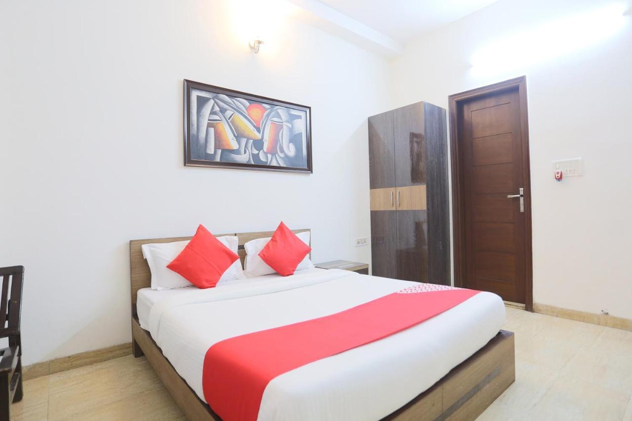 Oyo 60966 Balaji Upvan Hotel Kāsandra Buitenkant foto